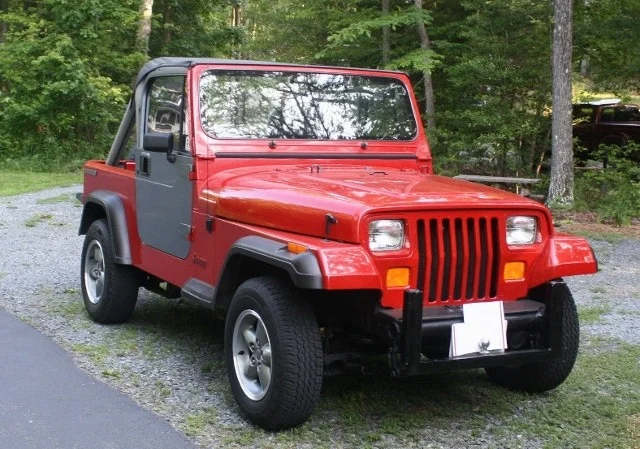 4. 1990 Jeep YJ Passenger FrontSide 1 (640x449).webp