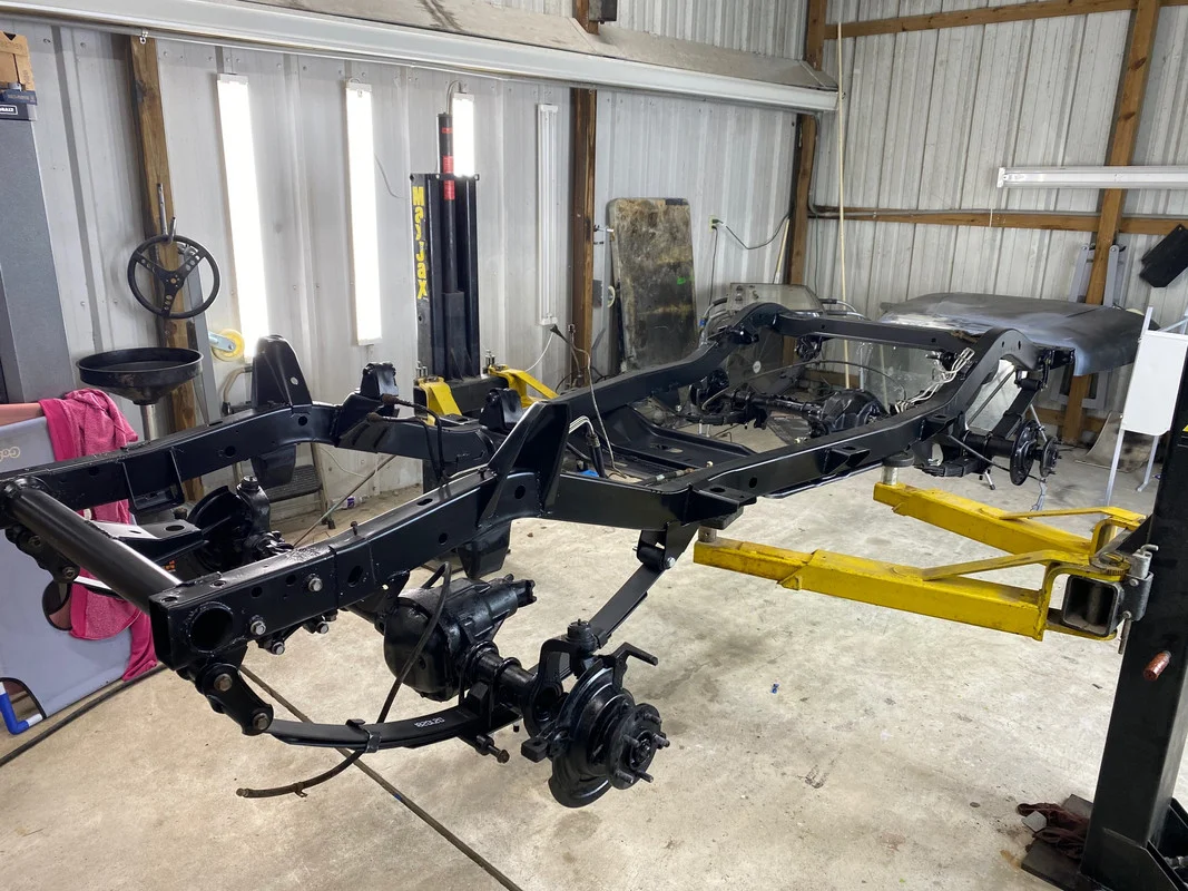 92-jeep-frame3.jpg