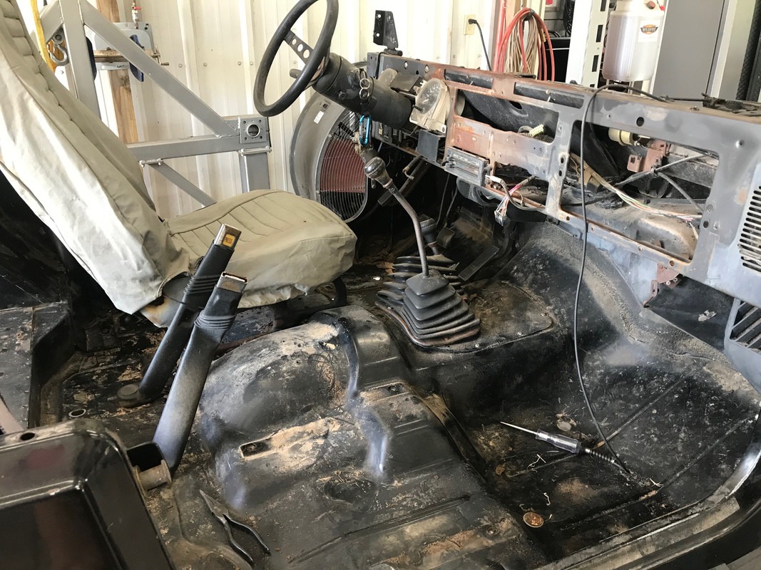 92-jeep-tear-down1.jpg