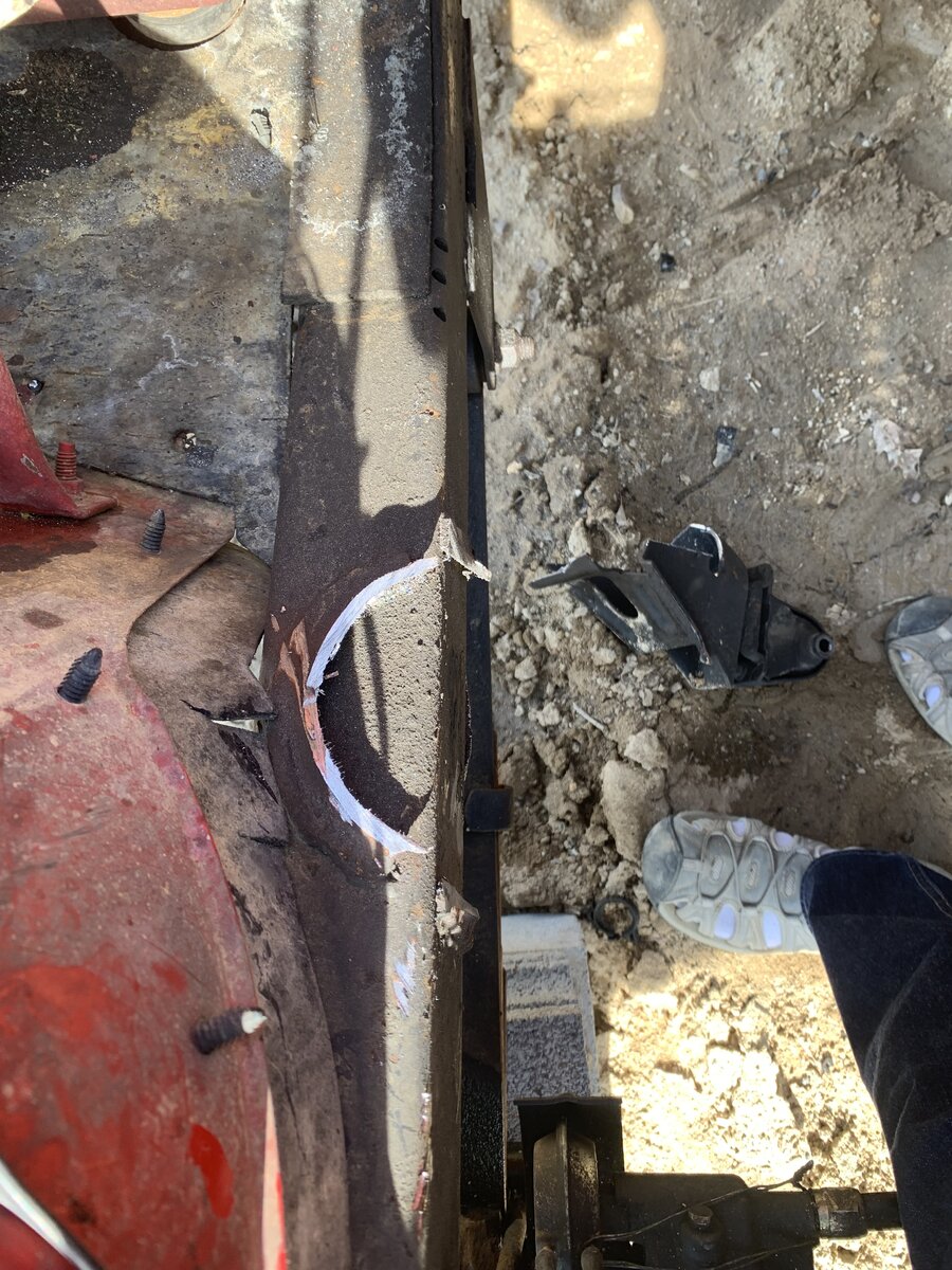 motor mounts out.jpg