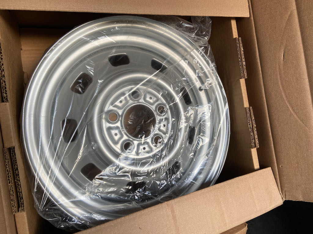 yj wheel from original - 1.jpeg