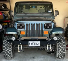 jeep%20garage%20clear%20headlights%20amber%20parks.webp